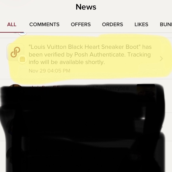 LV Black Heart Sock Sneacker - Picture 7 of 7